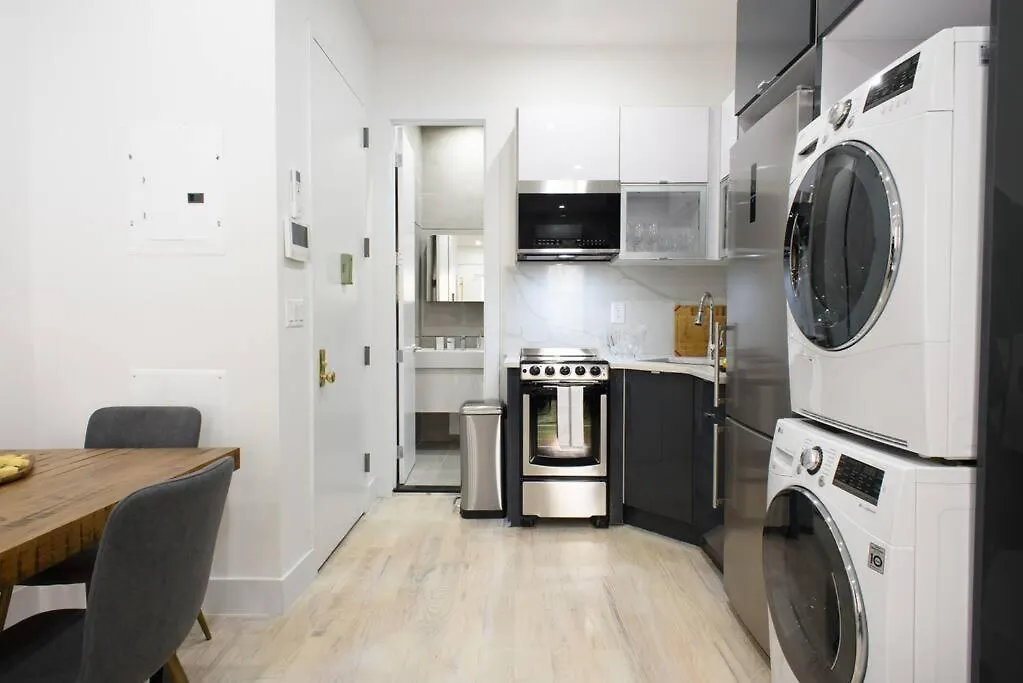 78-1A New Modern 1Br W&D Walk To Central Park New York 0*,  United States